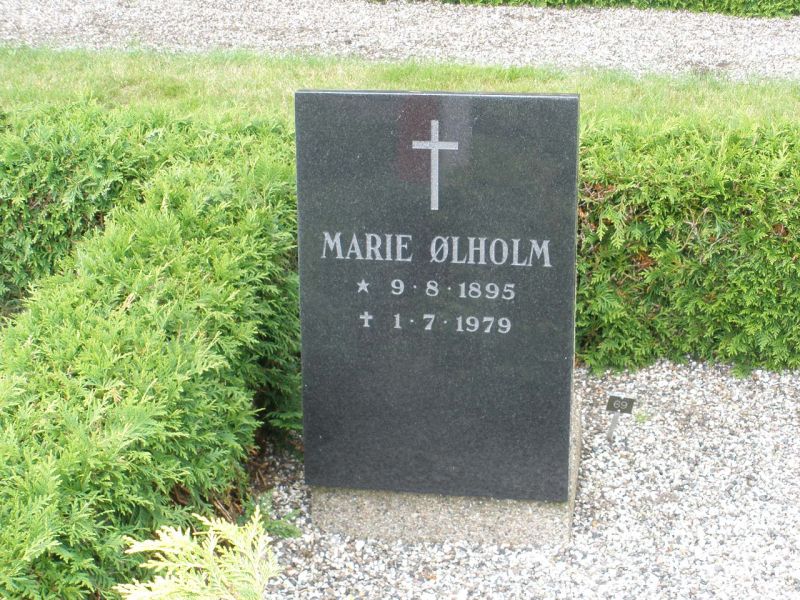 Marie Oelholm.JPG